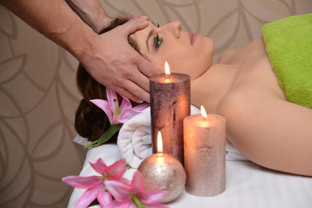 Guest House Panorama Aqualux with Free Parking - Resim 32