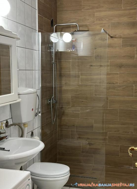 Apartmani Central 4 & Free Parking 6