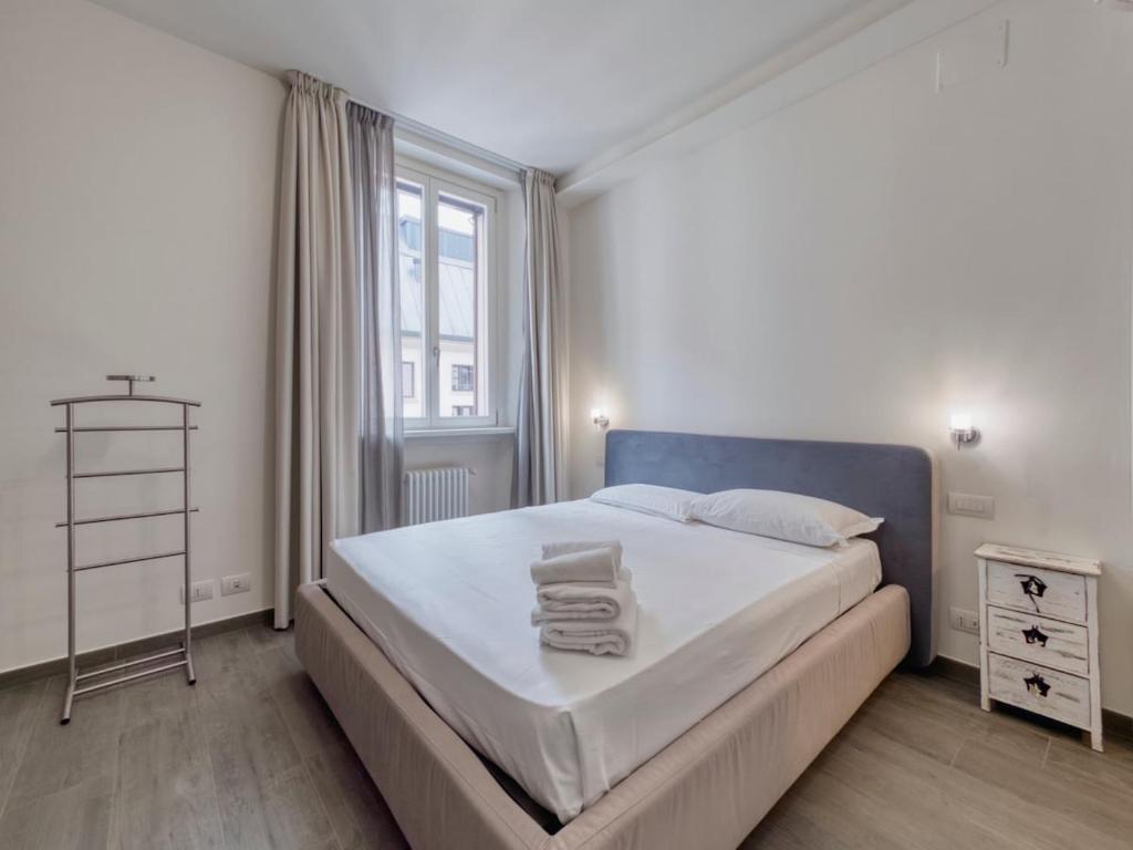 Xenia Milano - 2 room apt in Via Luigi Galvani 15