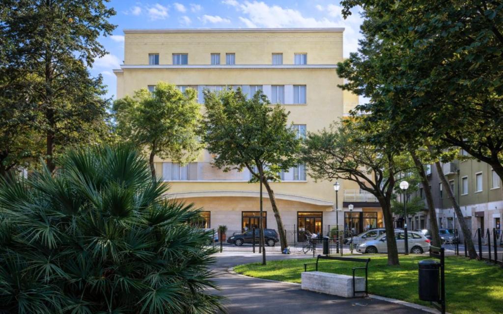 Phi Hotel Ambra