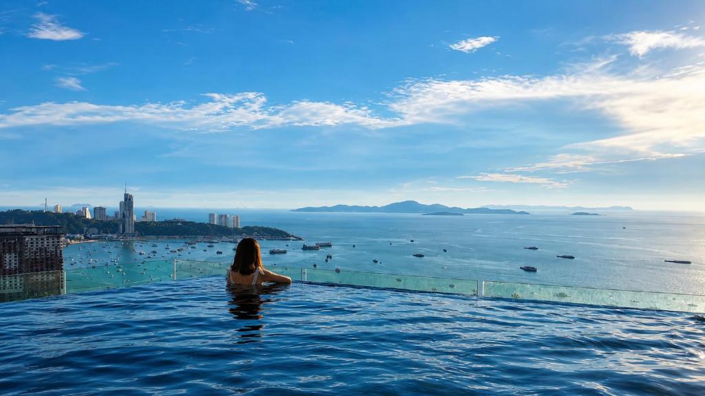 امکانات Centric Sea Pattaya Condo by Allen - تصویر ۴