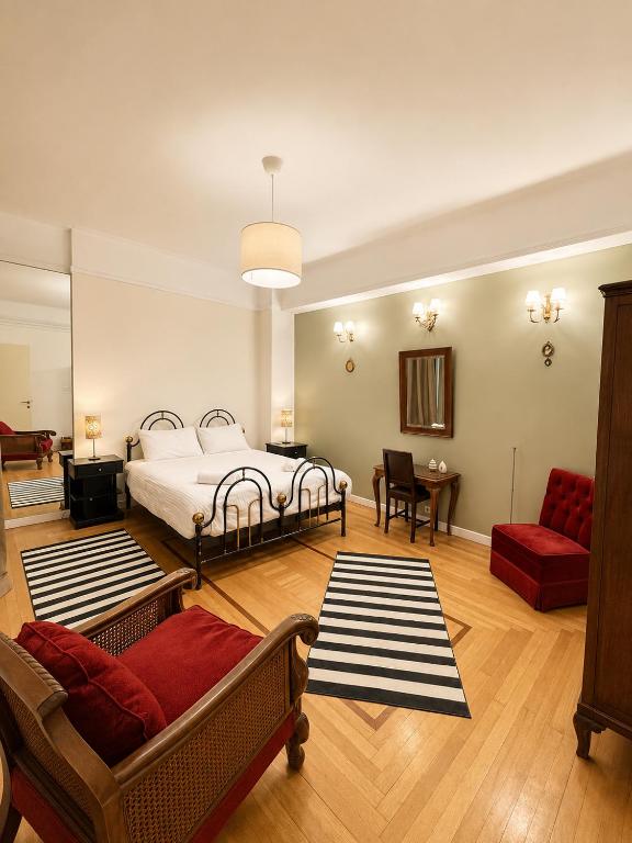 Stylish Retreat by Syntagma Square