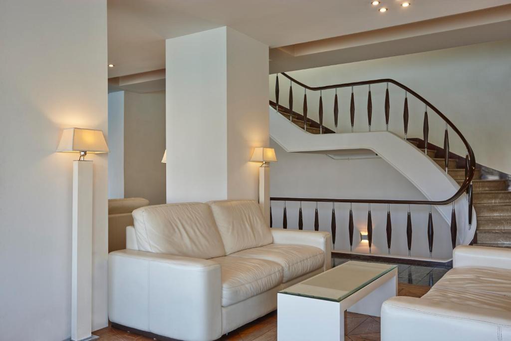 Część wypoczynkowa w obiekcie Lucy Hotel