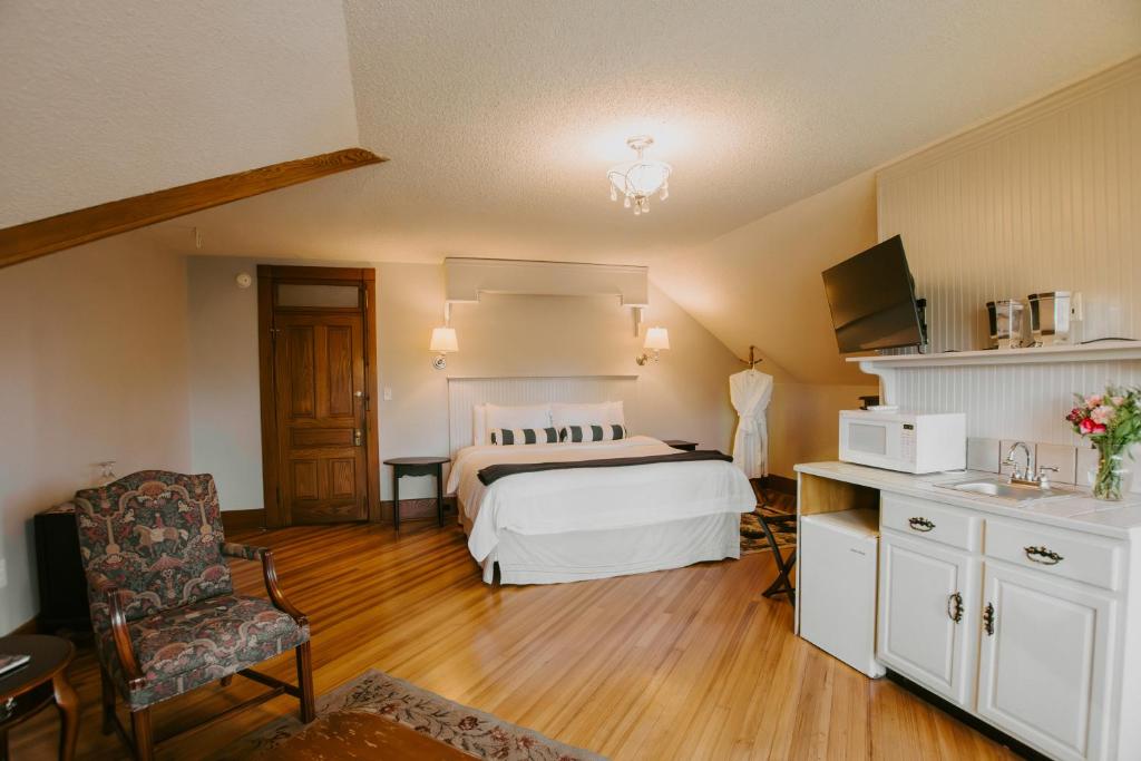 The Inn at Ragged Edge - Estudio King Con Sofá Cama