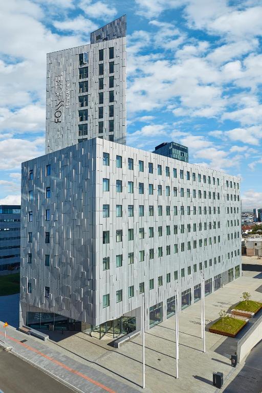 Byggingin sem hótelið er í