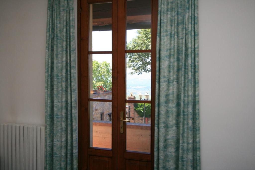 Villa Nencini - Standard Double Or Twin Room With Balcony