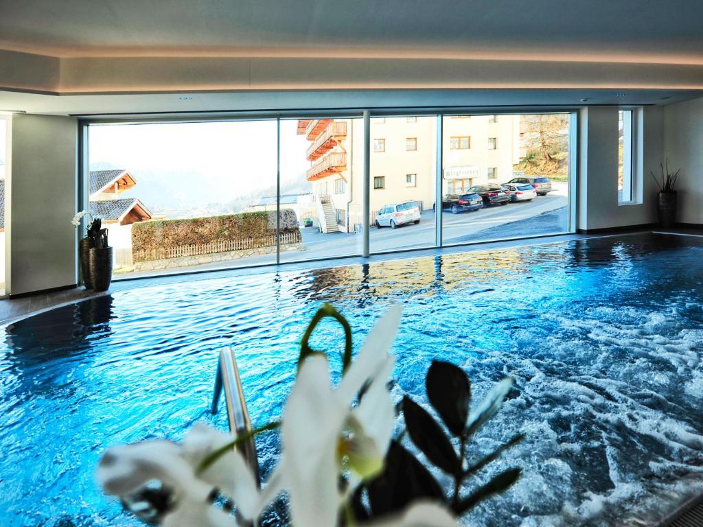 Bazén v ubytování Hotel Röck Garni nebo v jeho okolí