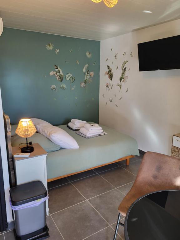 STUDIO A 30O M de la plage de Santa Giulia