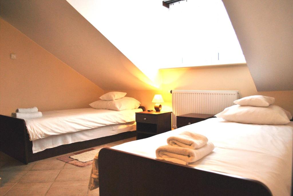 Labirynt - Tweepersoonskamer Met 2 Aparte Bedden
