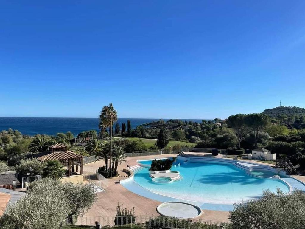 Cap Esterel apartment with sea view