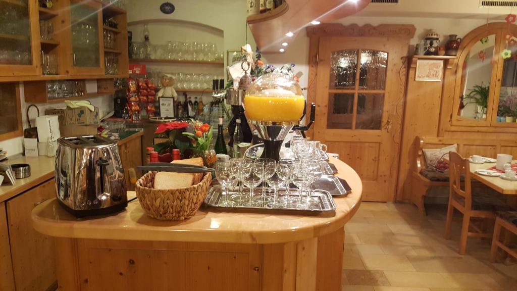 Nápoje v ubytování Hotel Pension Fleischmann