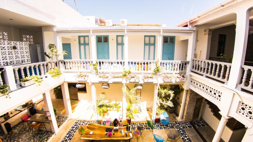 an overhead view of a house with a balcony at República Hostel Cartagena in Cartagena de Indias