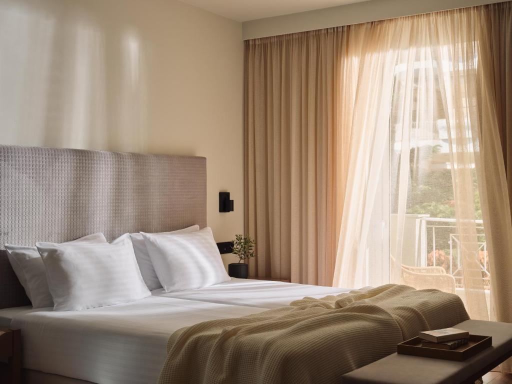Travel Proud Civitel Attik Rooms & Suites - Deluxe Room