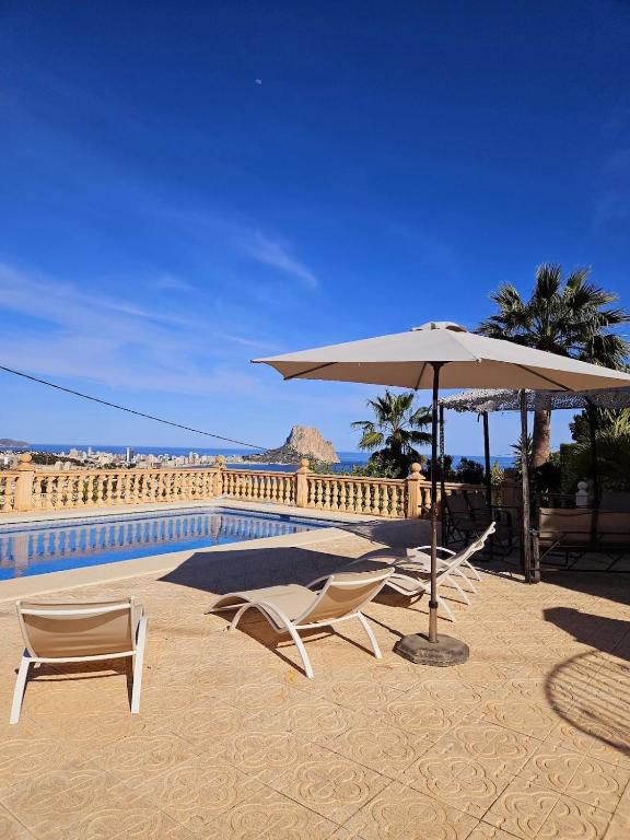 Coco Villa with panoramic views and private pool