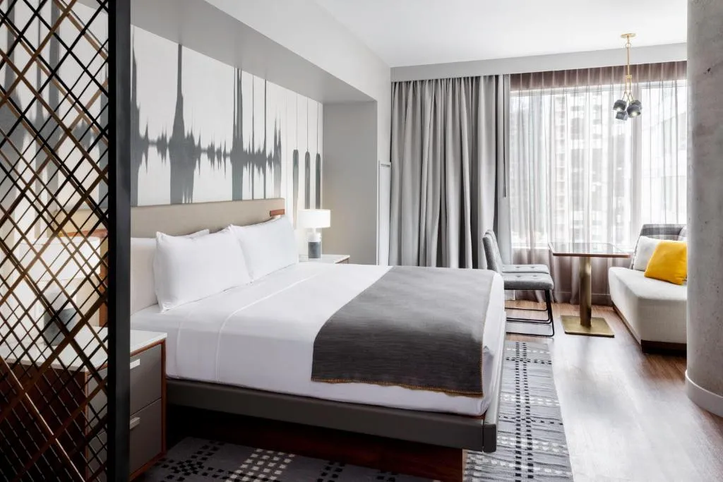 Premium King Room