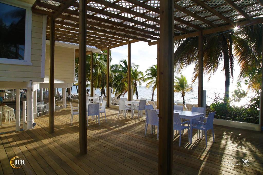 Balkón nebo terasa v ubytování Hotel Henry Morgan All Inclusive