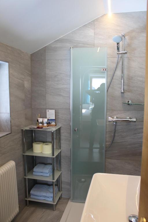 Kúpeľňa v ubytovaní Panorama Appartements Mora - 3 Edelweiß Superior