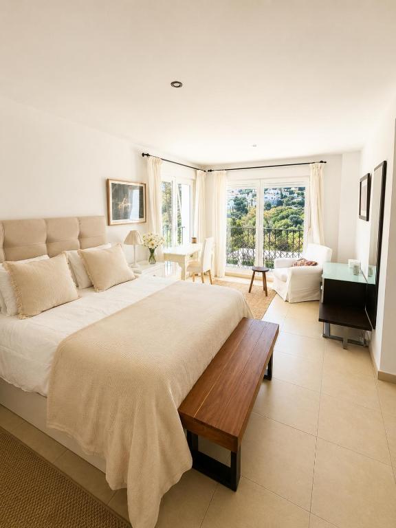 Luminoso apartamento con piscina y terraza en Benalmádena