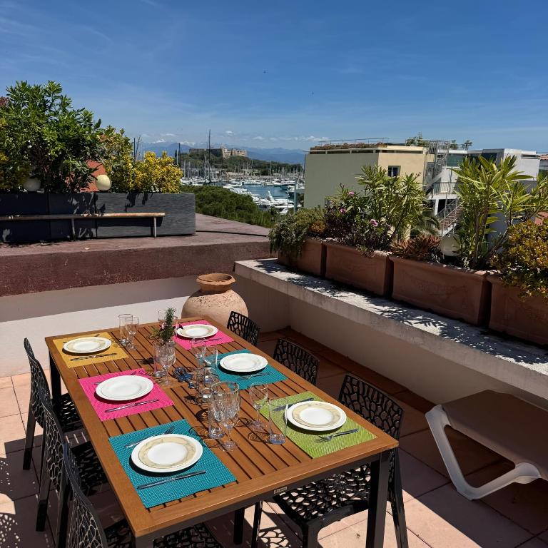Penthouse - Jacuzzi - Terrace - Parking - 2 pools