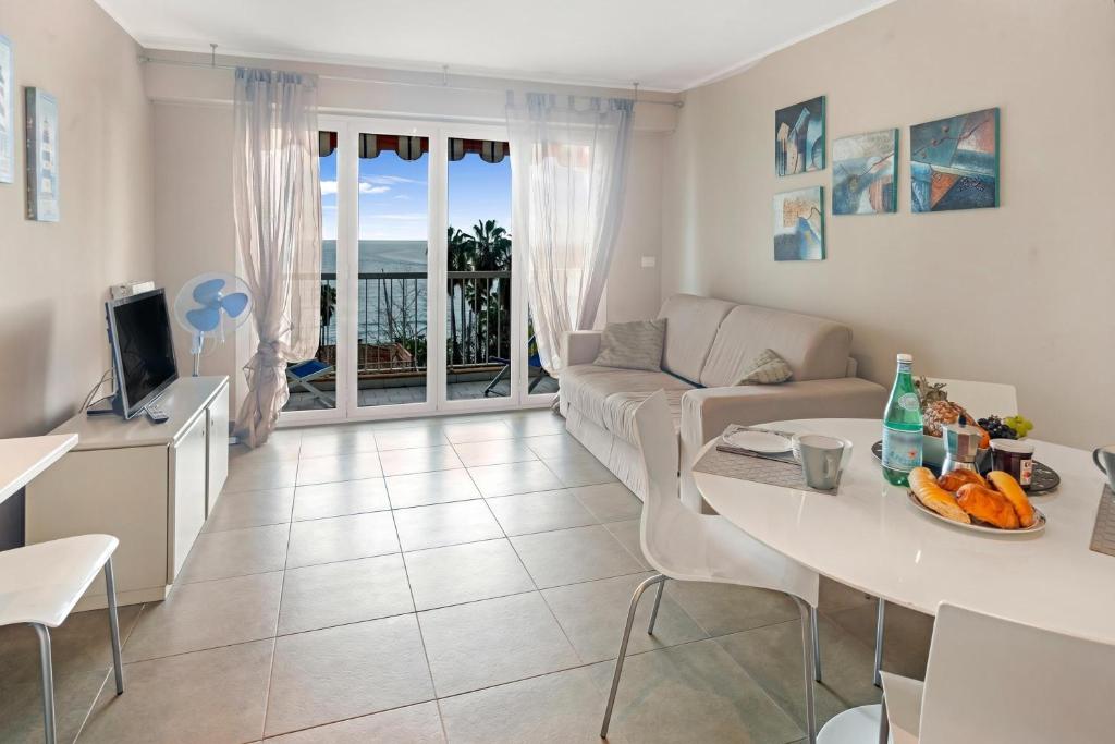 Vina del Mare with Panoramic Sea Views - Happy Rentals