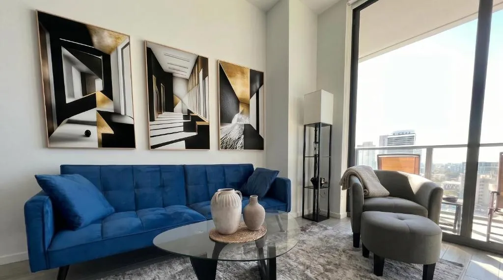 Modern Downtown Miami Studio with Skyline View