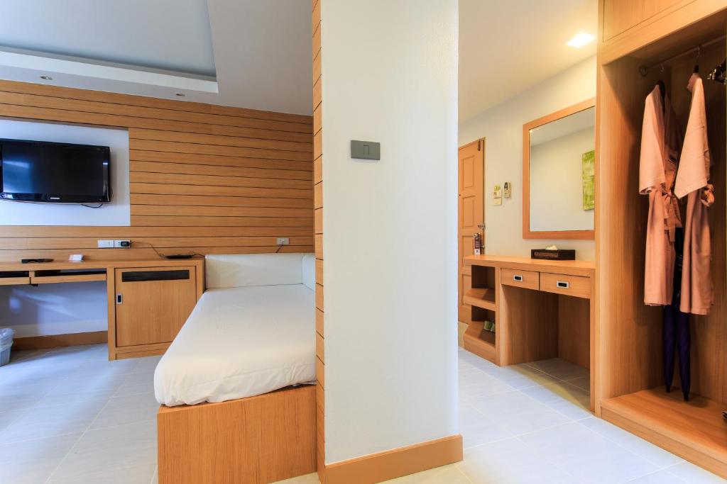 TV a/nebo společenská místnost v ubytování Chaweng Budget Hotel
