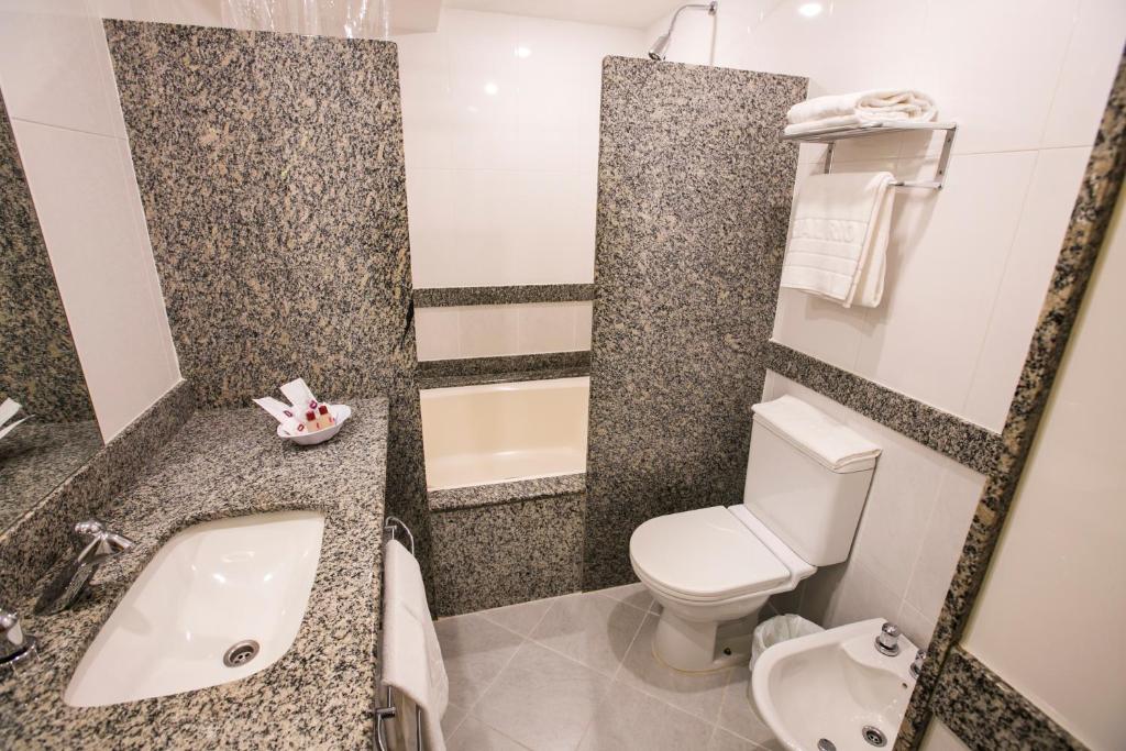  Scorial Rio Hotel