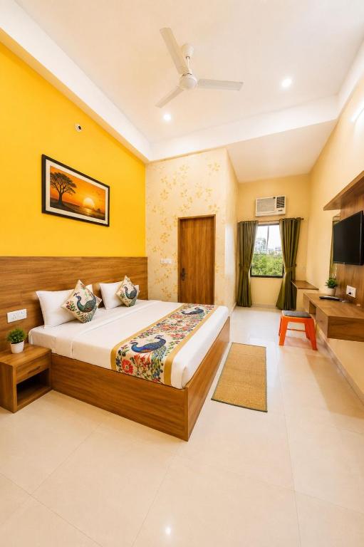 Gallery image of Cosmic Elite Krishiva Hotel Vrindavan - Affordable Rooms at Central Location in Vrindāvan