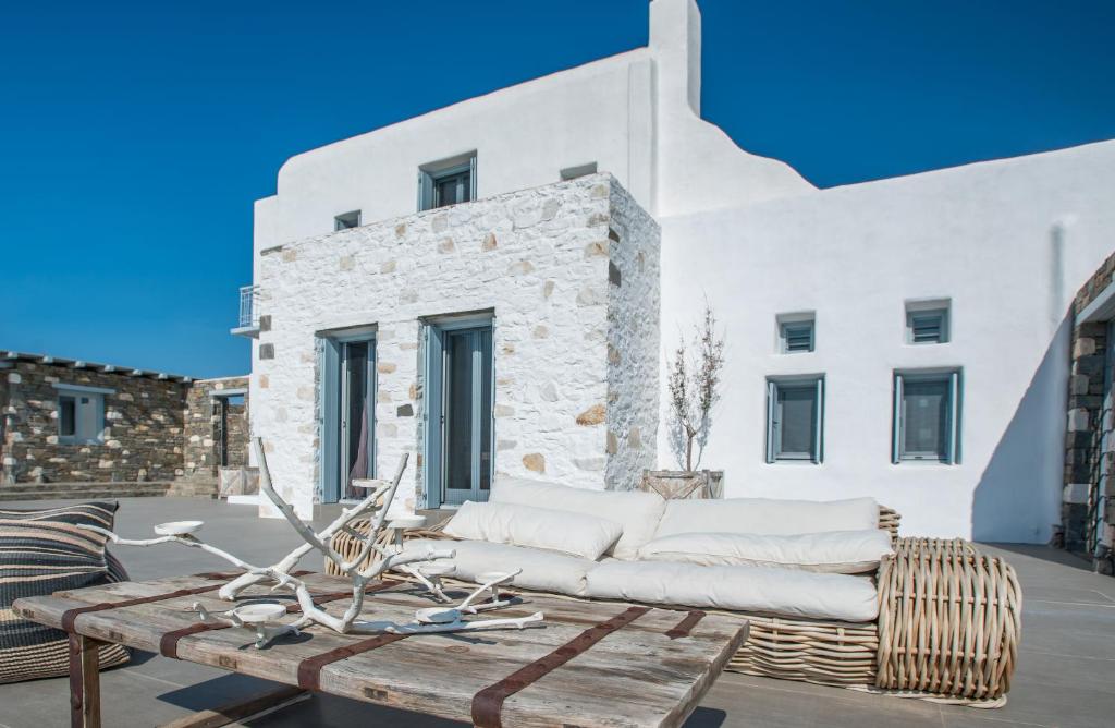 Posedenie v ubytovaní Aelia Hospitality Paros