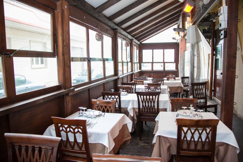 Restaurace v ubytování Albergo Perseo