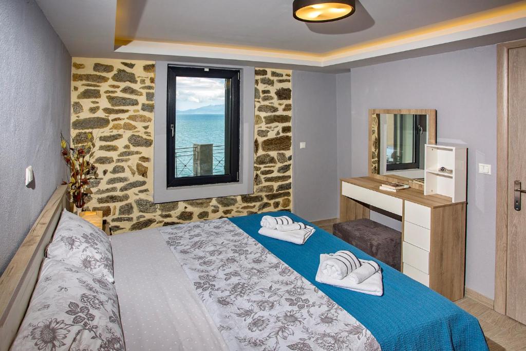 Sunrise Suite
