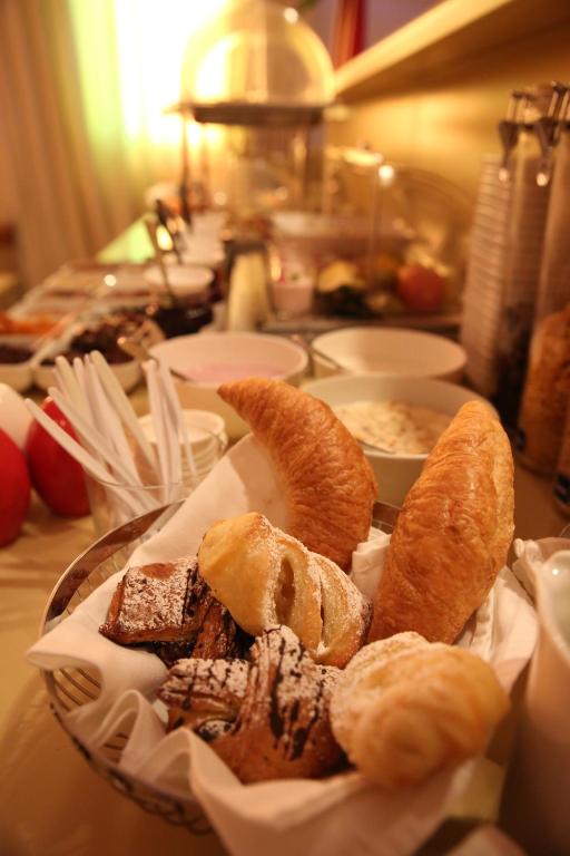 Hotel Drei Raben - Resim 4