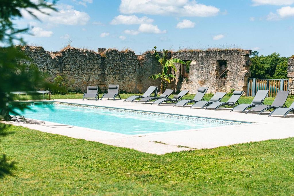 Domaine Canteloup Vignes Et Piscine - Villa Con Vistas Al Jardín