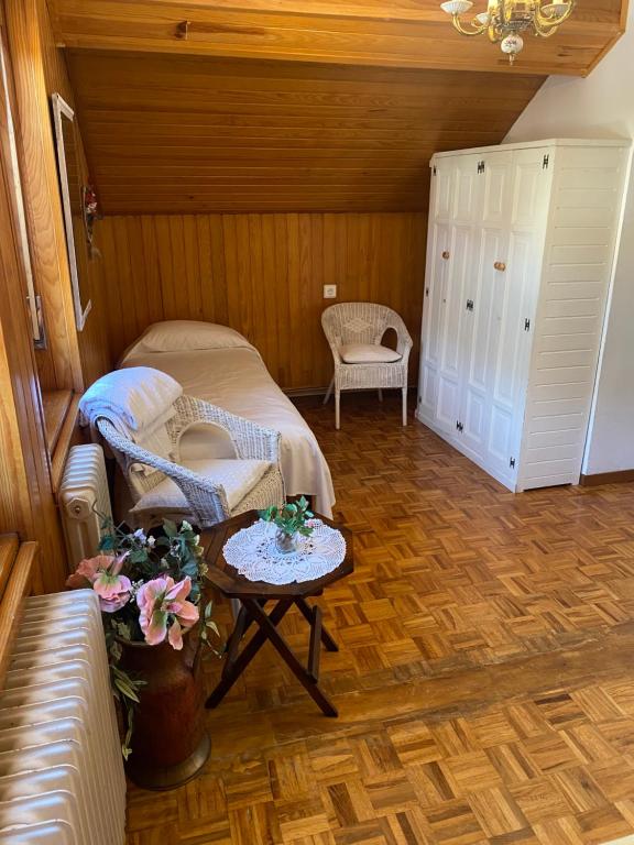Casa Rural Txabalkua - Deluxe Double Or Twin Room