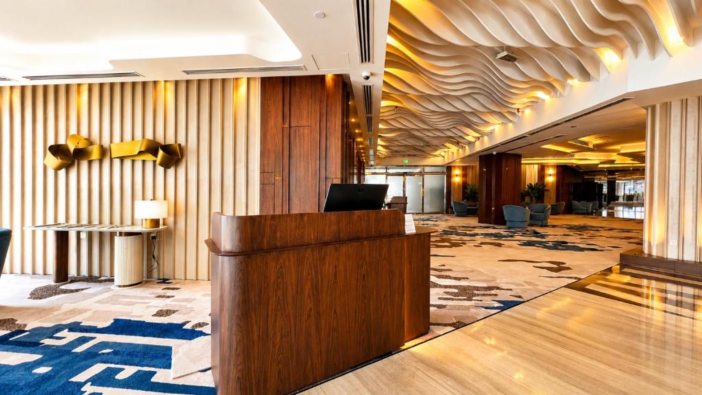 لابی و فضای عمومی Grand Mercure Business Bay - تصویر ۵