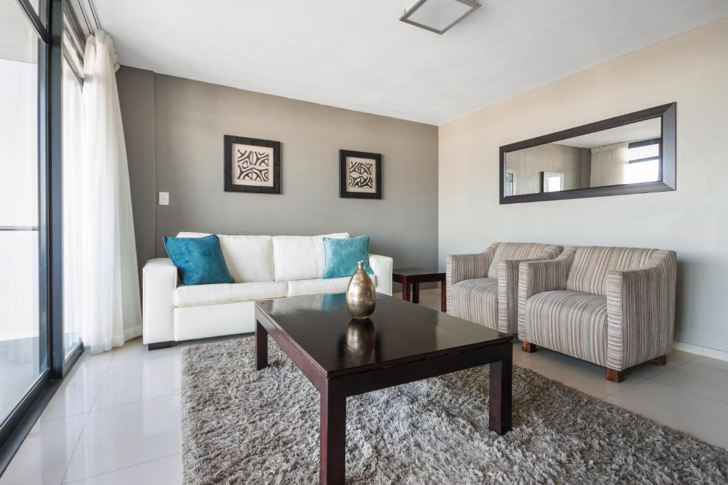 Aquarius Luxury Suites - 