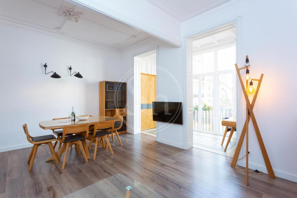 Urban Comfort Stay near Passeig de Gràcia