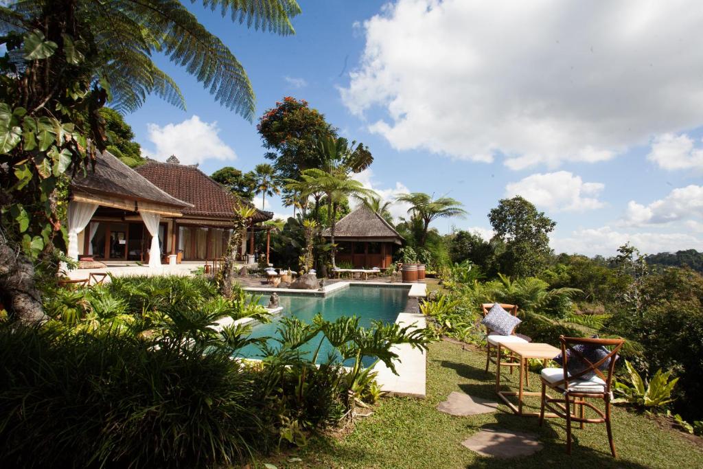 Bazén v ubytování Heaven in Bali nebo v jeho okolí