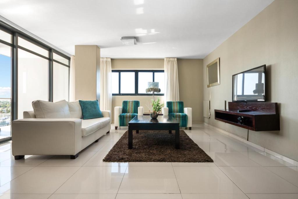 Aquarius Luxury Suites - 