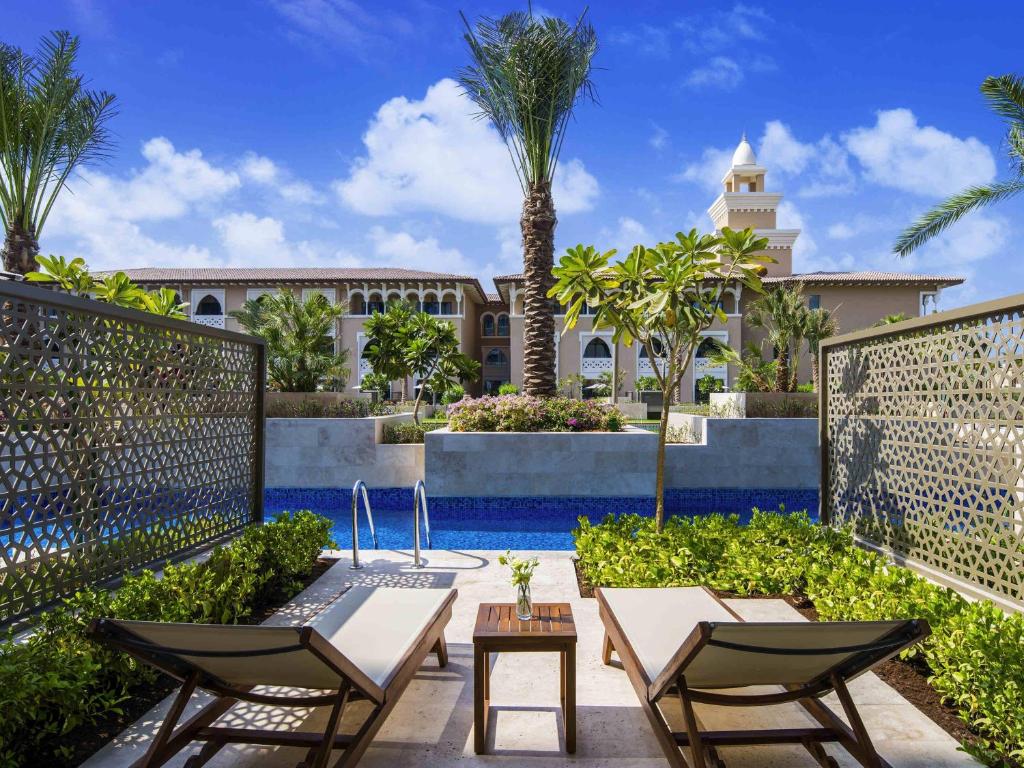 Premium Room Pool Access