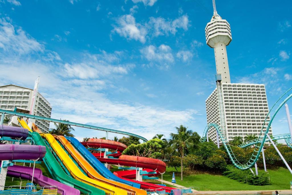 a water park with a water slide and a roller coaster at Pattaya Park Beach Resort in Pattaya South