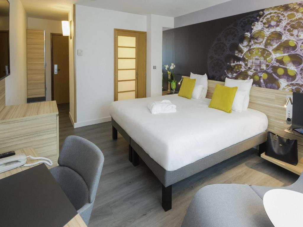 Novotel Chartres - Executive King Room