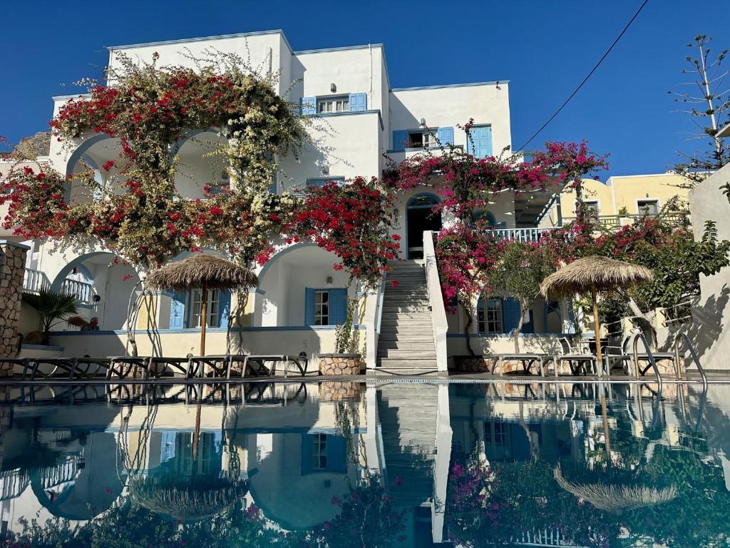 Artemis Santorini