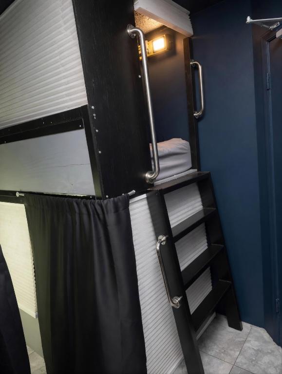 Shared living NOT A HOTEL photo
