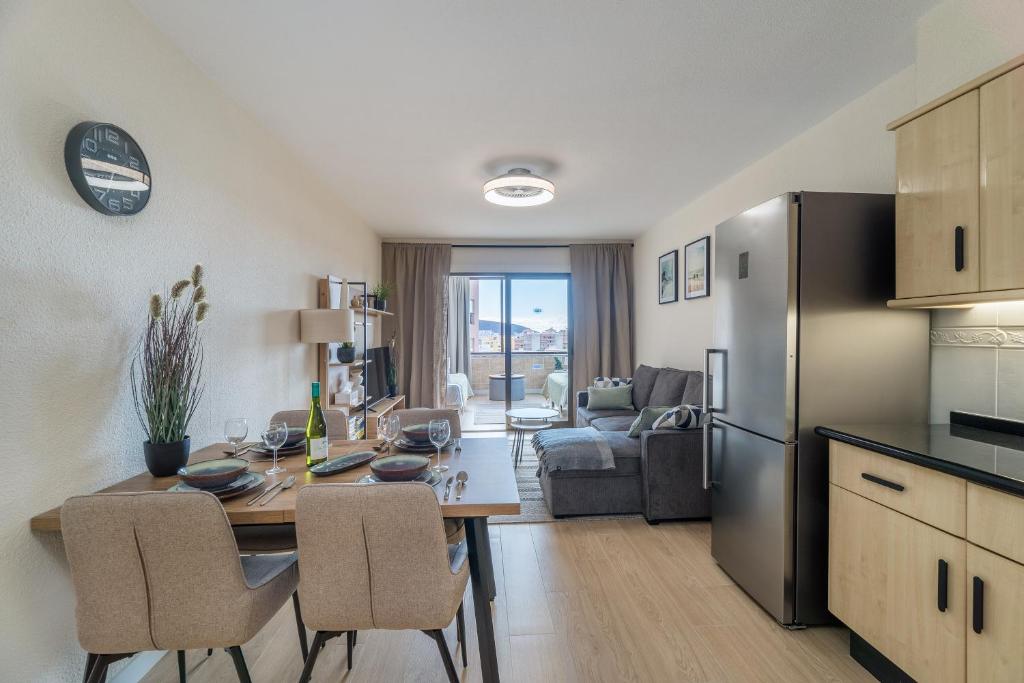 Castle Harbour SUN & FUN - RENEWED! heated pool, fibre net, 2 bedrooms