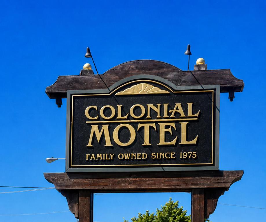 Colonial Motel - Housity