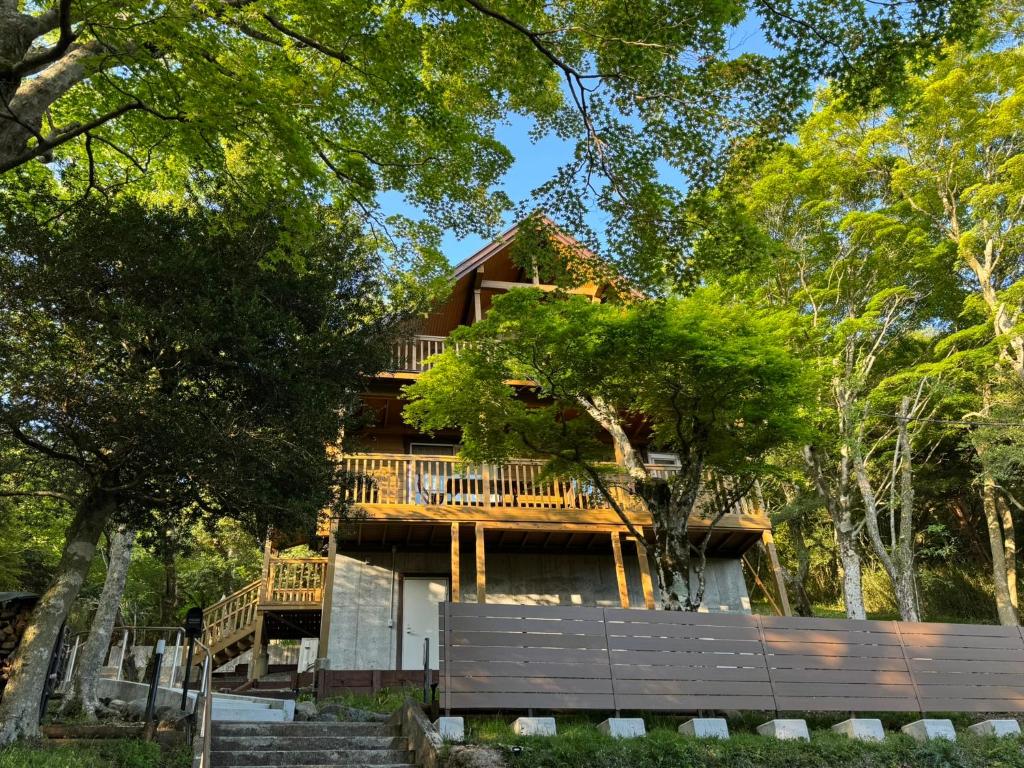 P's Wood 元箱根 ー芦ノ湖を望むログハウスー 屋根付BBQ 最大7名