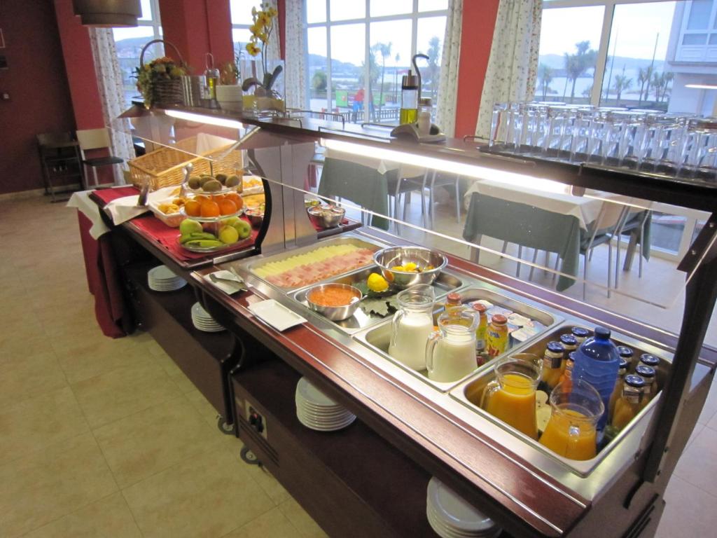 Comida en o cerca de este hotel
