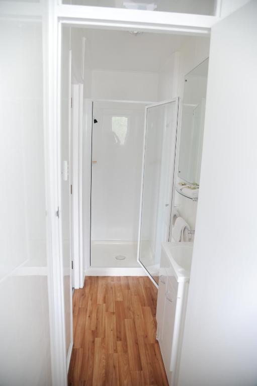 Blenheim Bridges Holiday Park - Resim 3