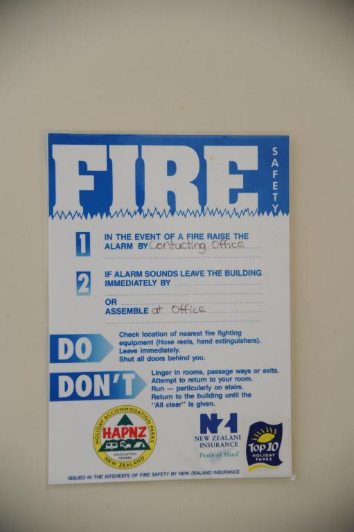 Blenheim Bridges Holiday Park - Resim 34